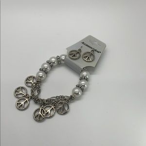 Fashion Jewelry Bracelet and Earrings Set